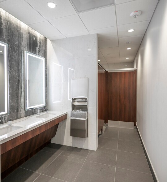 More Photos Of 4265 San Felipe St, Houston Office For Lease