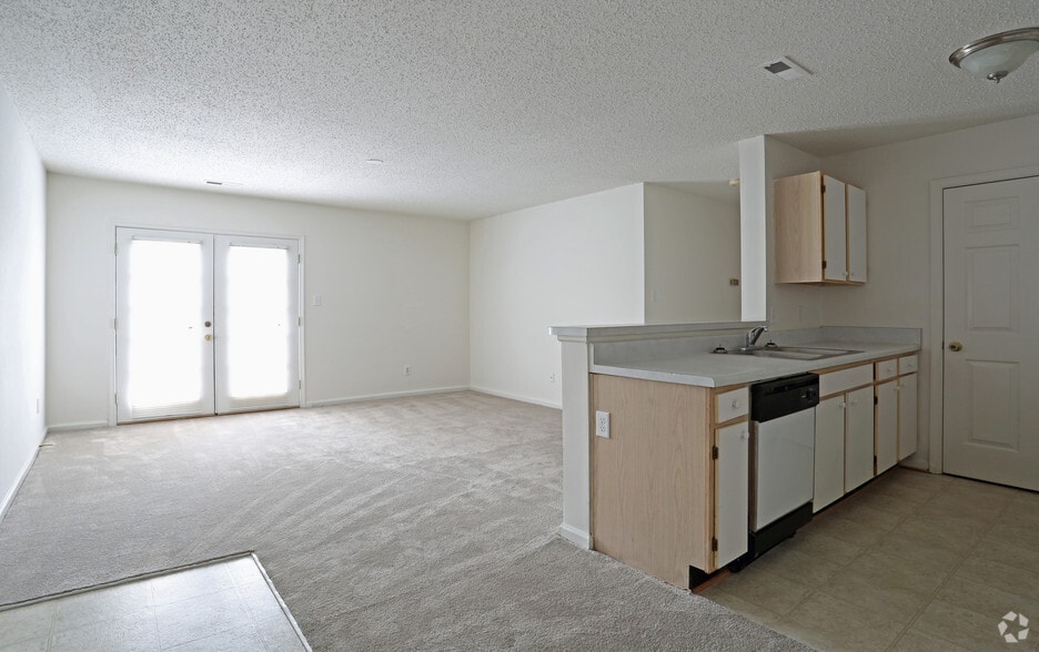 More Photos Of 1201 Edenham Ct, Virginia Beach Apartments For Sale