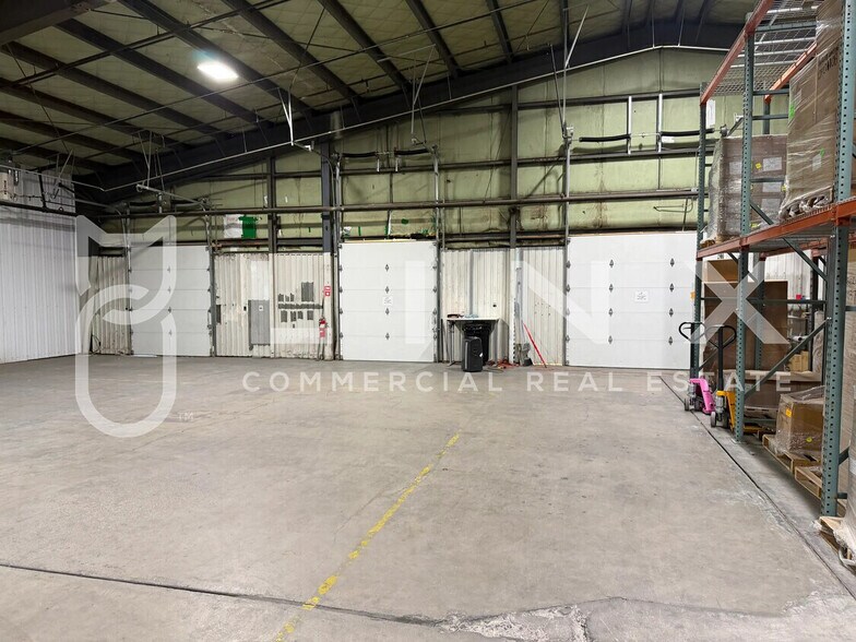 More Photos Of 444 N Industrial Dr, St George Distribution For Lease