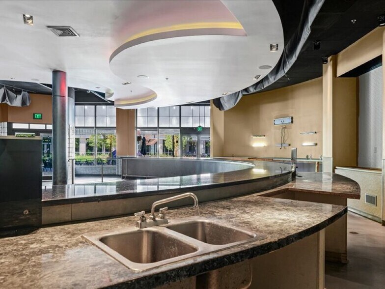 More Photos Of 1 E Main St, Champaign Office Residential For Lease