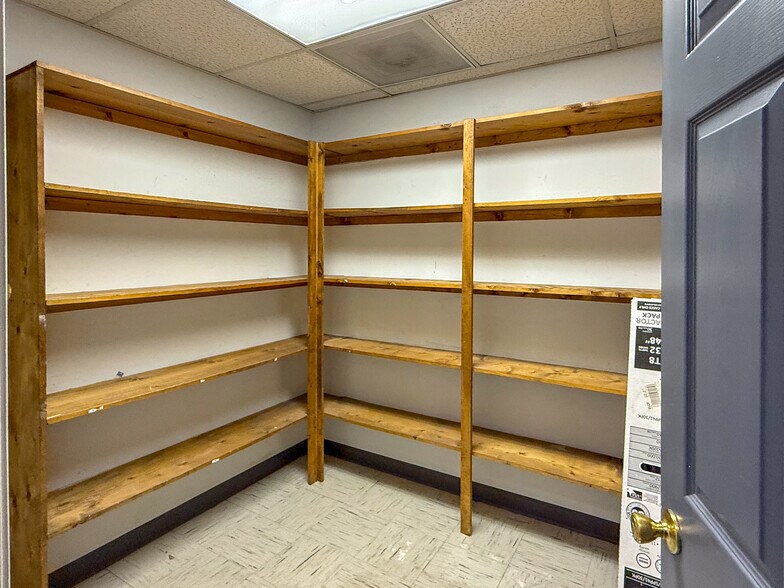 More Photos Of 2413 Savannah Hwy, Charleston Office For Lease