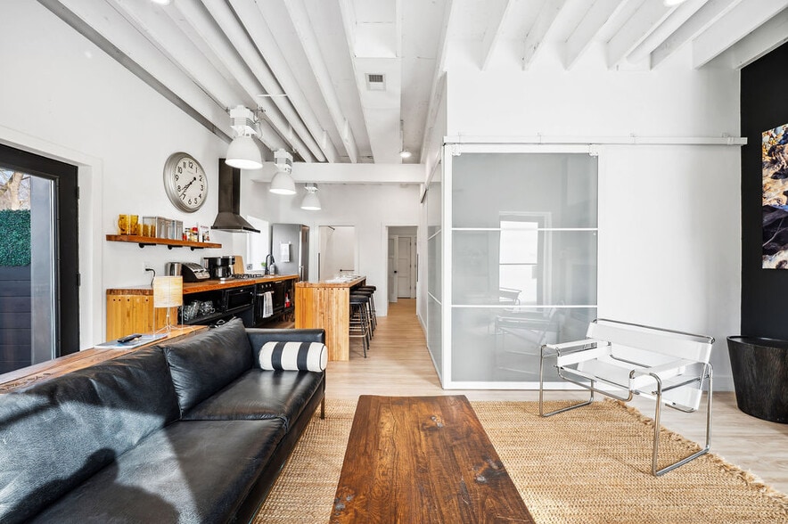 More Photos Of 13662 Red Arrow Hwy, Harbert Hotel For Sale