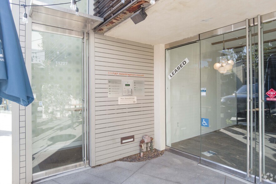 More Photos Of 11723-11733 Barrington Ct, Los Angeles Loft Creative Space For Lease