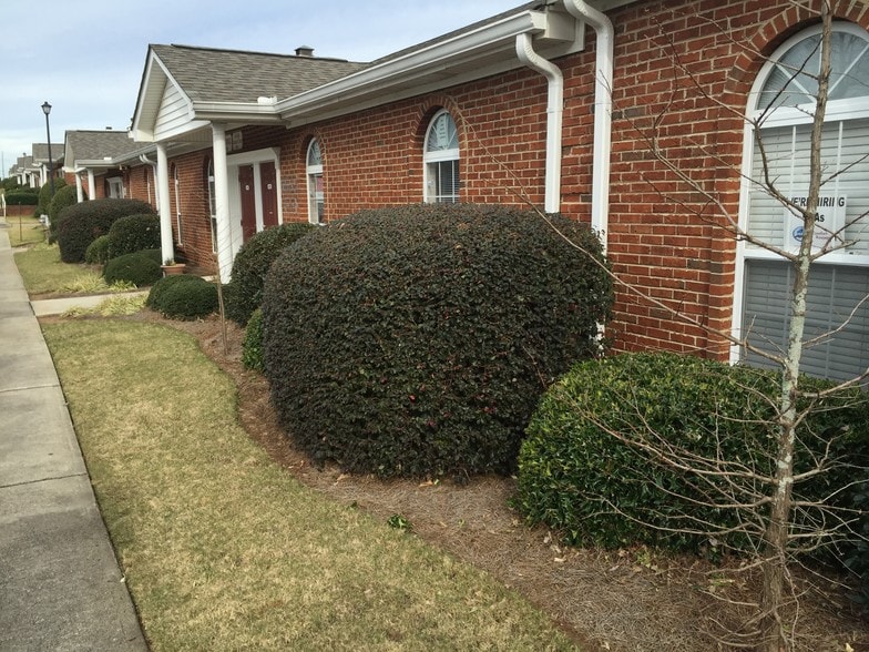 More Photos Of 106 Colony Park Dr, Cumming Office Residential For Lease