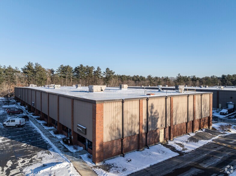 More Photos Of 7 Raymond Ave, Salem Warehouse For Lease