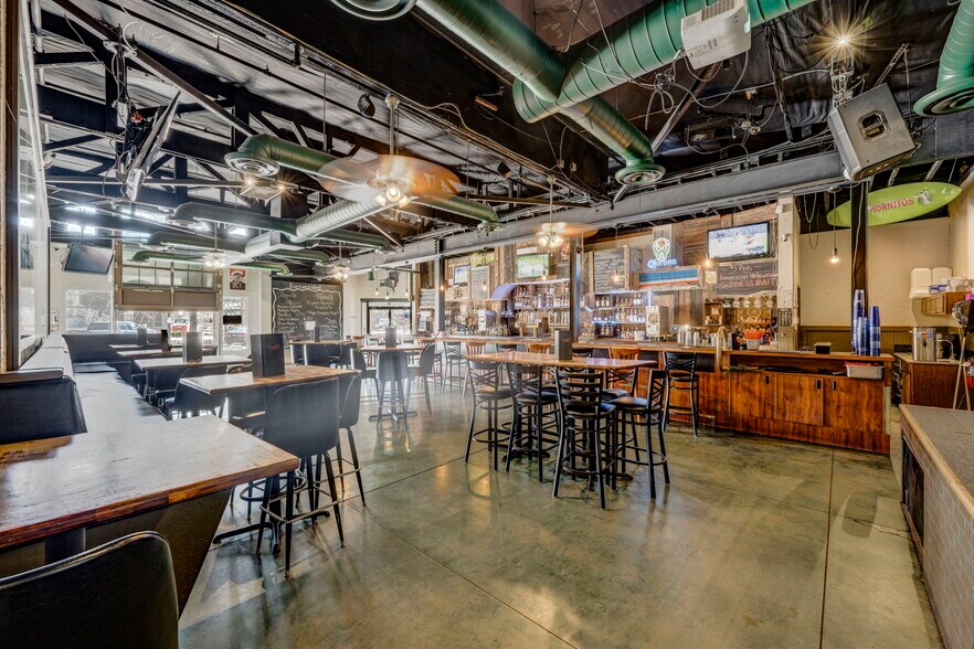 More Photos Of 922-926 Victorian Ave, Sparks General Retail For Sale