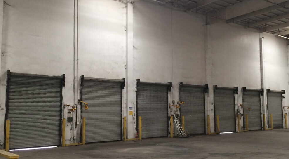 More Photos Of 201 S Cactus Ave, Rialto Manufacturing For Sale