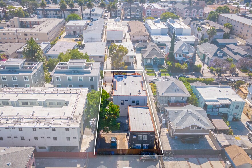 More Photos Of 2666 Orchard Ave, Los Angeles Multifamily For Sale