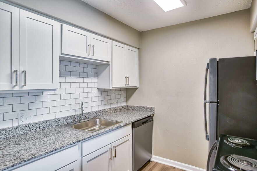 More Photos Of 5431 Essen Ln, Baton Rouge Apartments For Sale