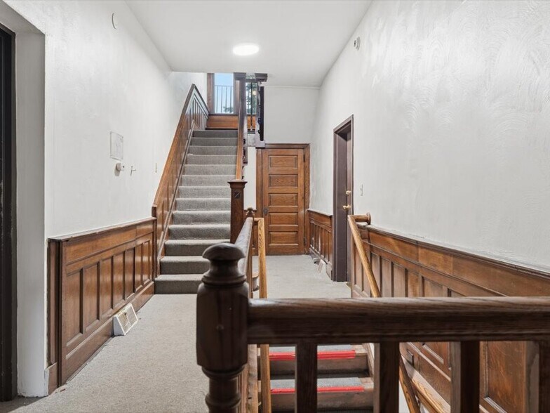 More Photos Of 215 S Braddock Ave, Pittsburgh Apartments For Sale