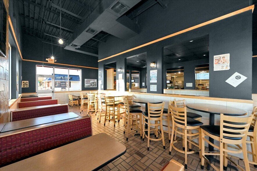 More Photos Of 812 Main St NE, Hanceville Fast Food For Sale