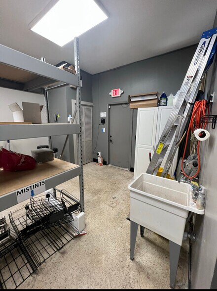 More Photos Of 618 E Ocean Ave, Boynton Beach Storefront For Lease