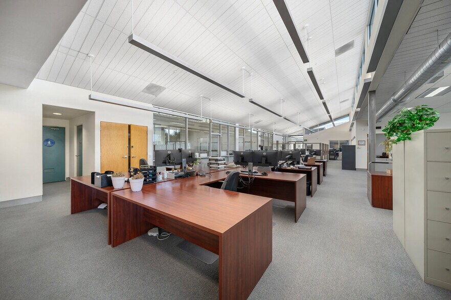 More Photos Of 4301 Second Wind Way, Paso Robles Office For Lease