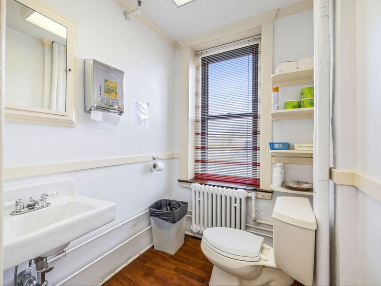More Photos Of 1180 Beacon St, Brookline Hospital For Sale