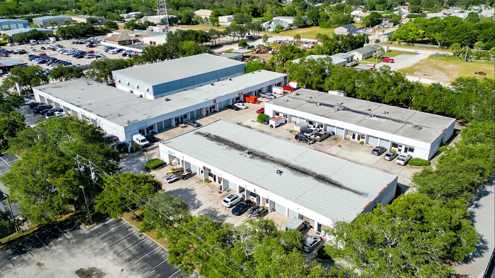 More Photos Of 2885 Electronics Dr, Melbourne Unknown For Lease