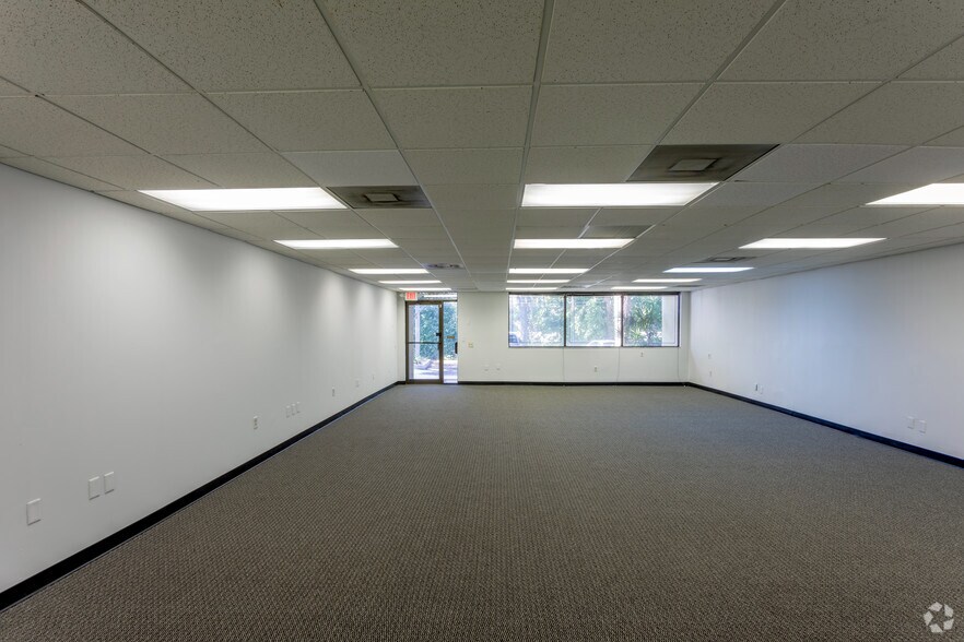 More Photos Of 3115 NW 10th Ter, Oakland Park Unknown For Lease