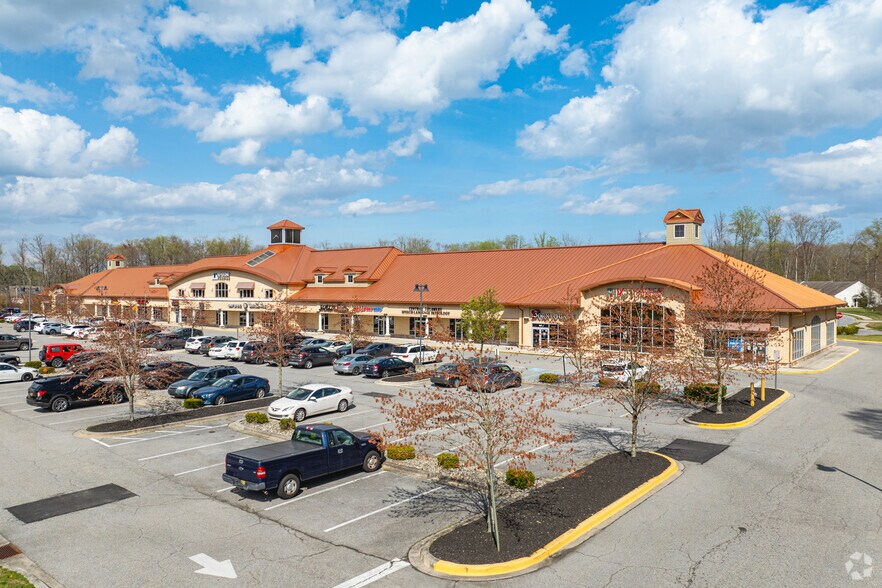 More Photos Of 523 S Red Haven Ln, Dover Freestanding For Sale