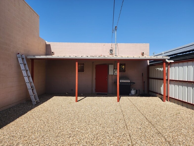 More Photos Of 2411 Kermit Hwy, Odessa Freestanding For Sale