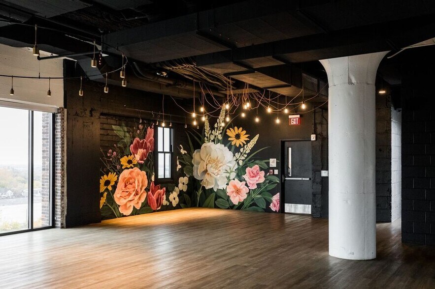 More Photos Of 2937 E Grand Blvd, Detroit Medical For Lease