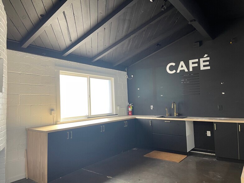 More Photos Of 4270-4286 Seven Hills Rd, Castro Valley Storefront For Lease