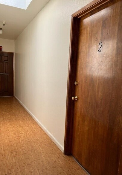 More Photos Of 3053-3073 Jefferson St, Napa Storefront Retail Office For Lease