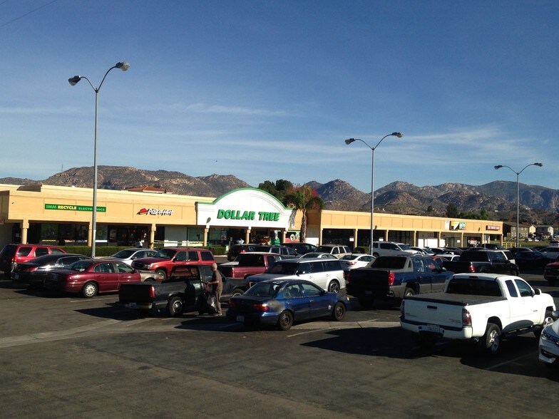 Primary Photo Of 12324-12346 Woodside Ave, Lakeside Unknown For Lease