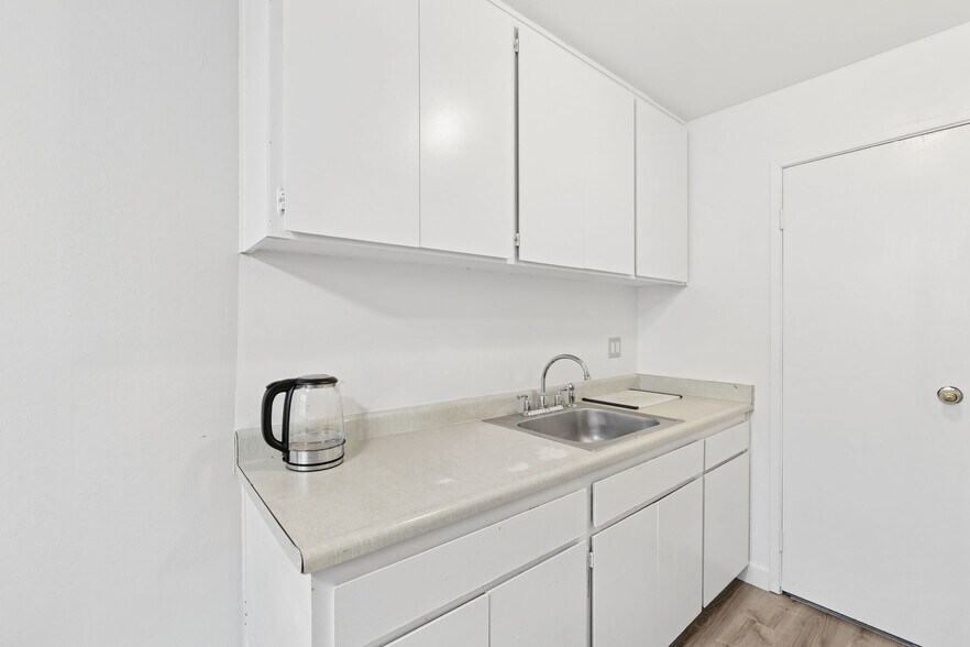 More Photos Of 2067 Riley Ct, Concord Apartments For Sale