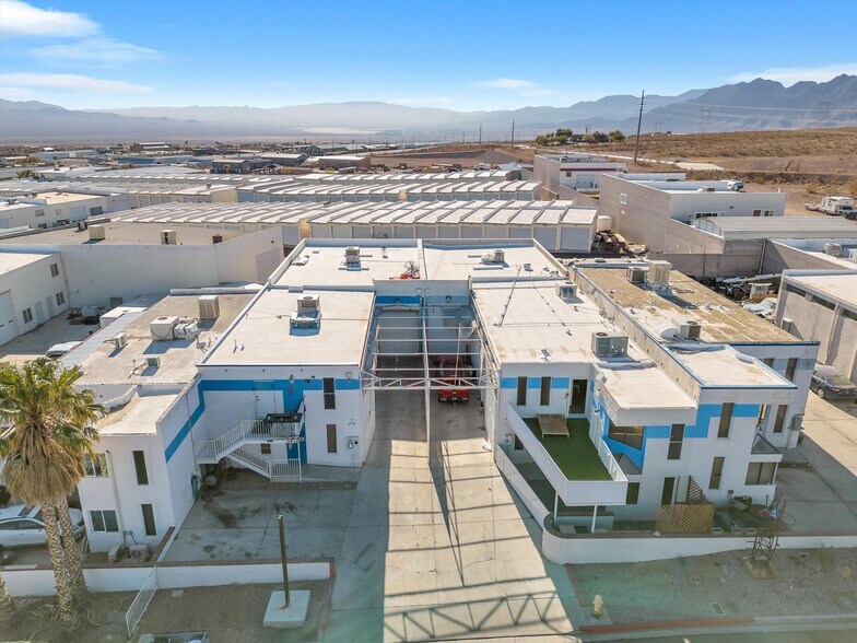 More Photos Of 674 Wells Rd, Boulder City Warehouse For Sale