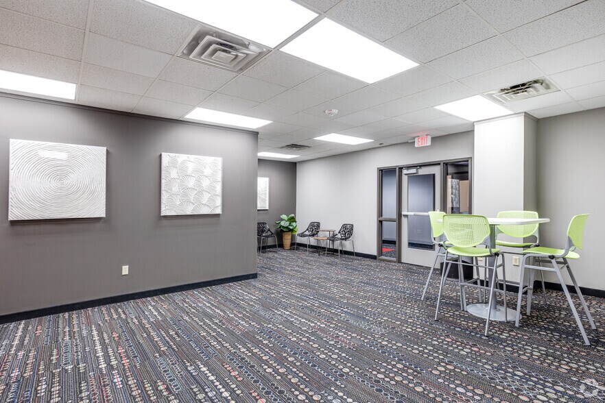 More Photos Of 540 Fairview Ave, Saint Paul Unknown For Lease