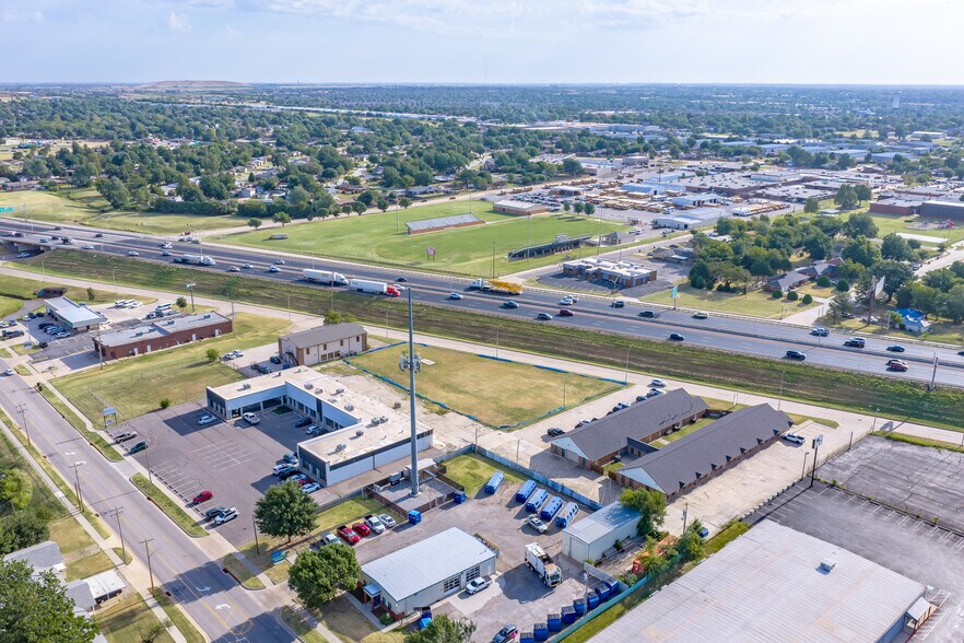 More Photos Of 301 S I-35 Ser Rd, Moore Land For Sale