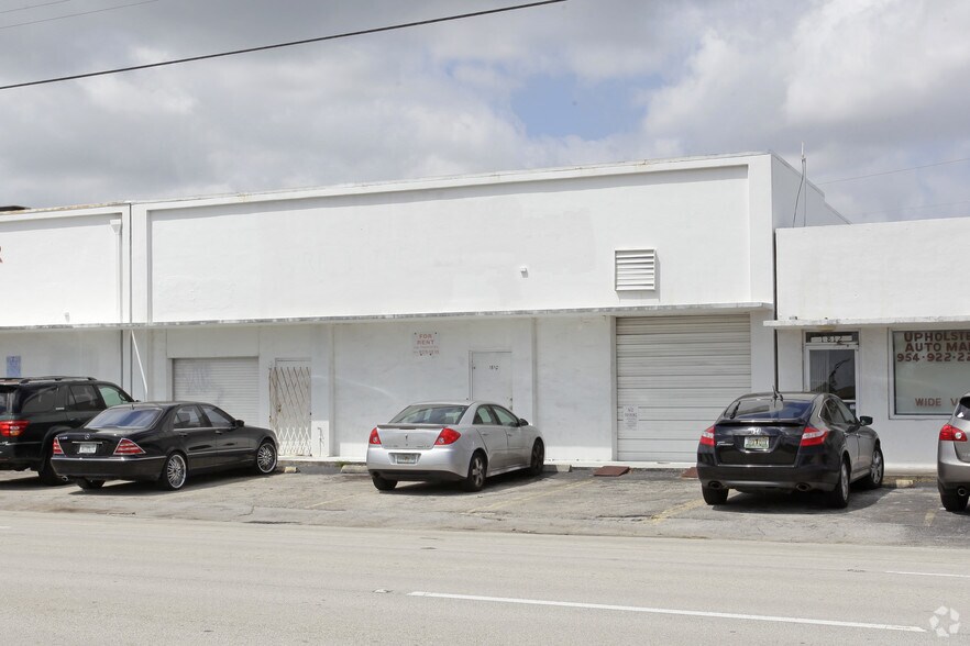 Primary Photo Of 1810 N Dixie Hwy, Hollywood Warehouse For Lease