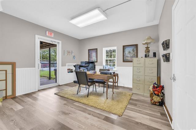 More Photos Of 53 Garden Ave, Georgetown Warehouse For Sale