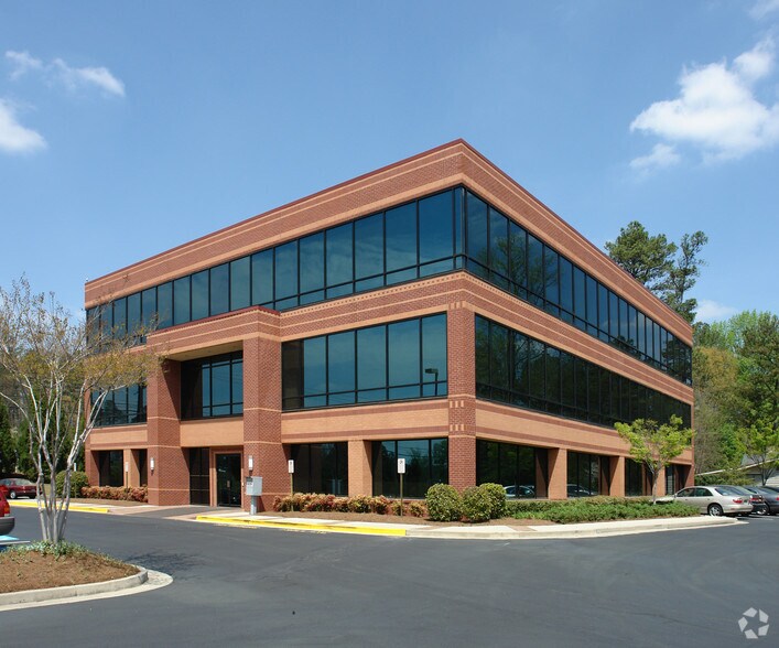 More Photos Of 970 Peachtree Industrial Blvd, Suwanee Office Residential For Lease