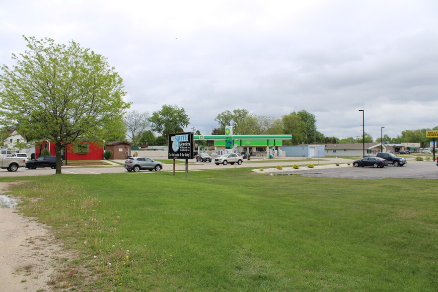 More Photos Of 333 Prospect Ave, North Fond Du Lac Land For Lease