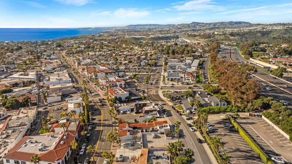 More Photos Of 415 N El Camino Real, San Clemente Office For Sale