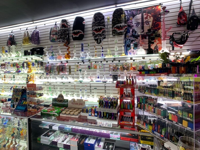 More Photos Of 246 Broadway, Chula Vista Freestanding For Sale