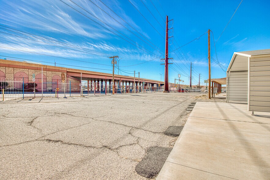 More Photos Of 6208 Doniphan Dr, El Paso Land For Lease