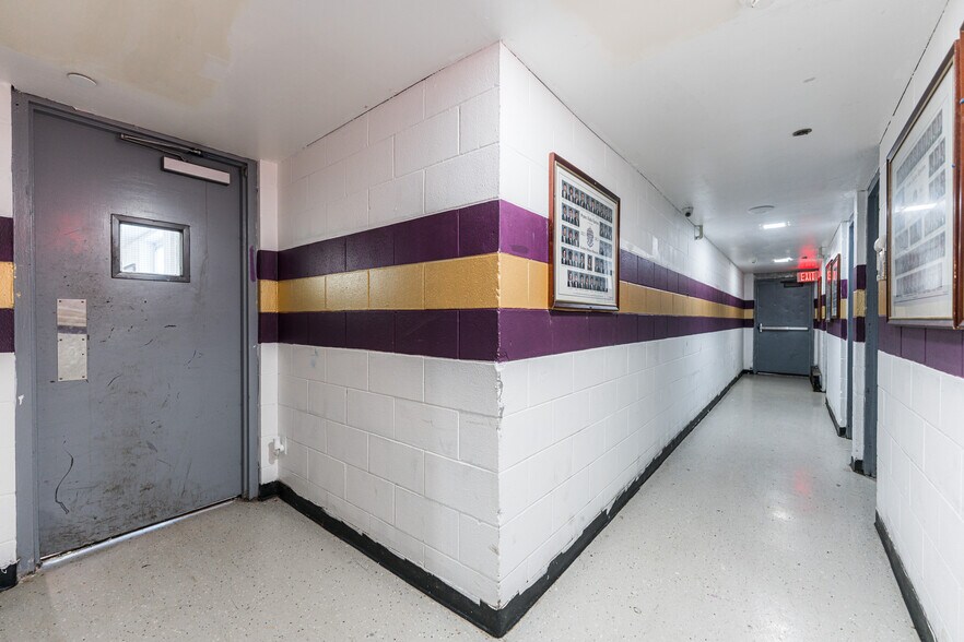 More Photos Of 919 Greenbrier Rd, Dekalb Apartments For Sale