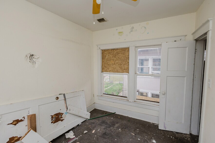 More Photos Of 123 E Madison Ave, Arkansas City Apartments For Sale