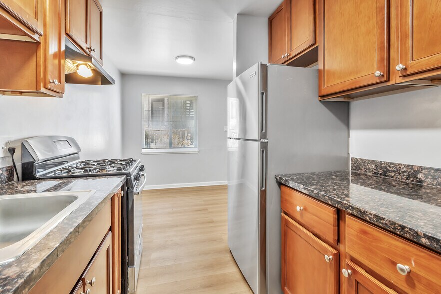 More Photos Of 1626-1654 Dwight Way, Berkeley Apartments For Sale
