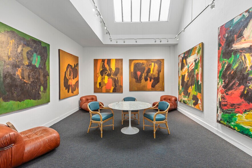 More Photos Of 712-714 Montgomery St, San Francisco Storefront Retail Office For Sale