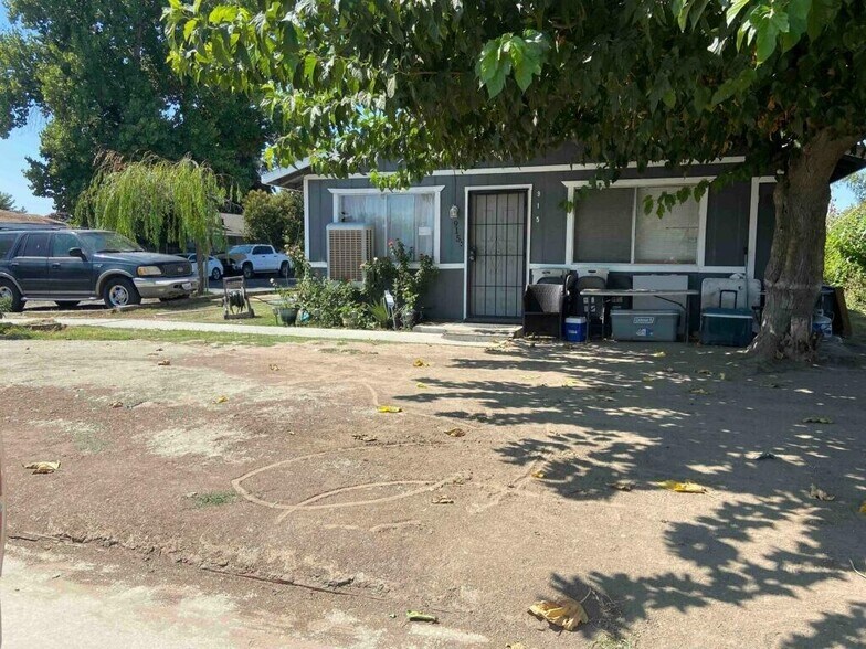 More Photos Of 915 N Rinaldi St, Visalia Apartments For Sale