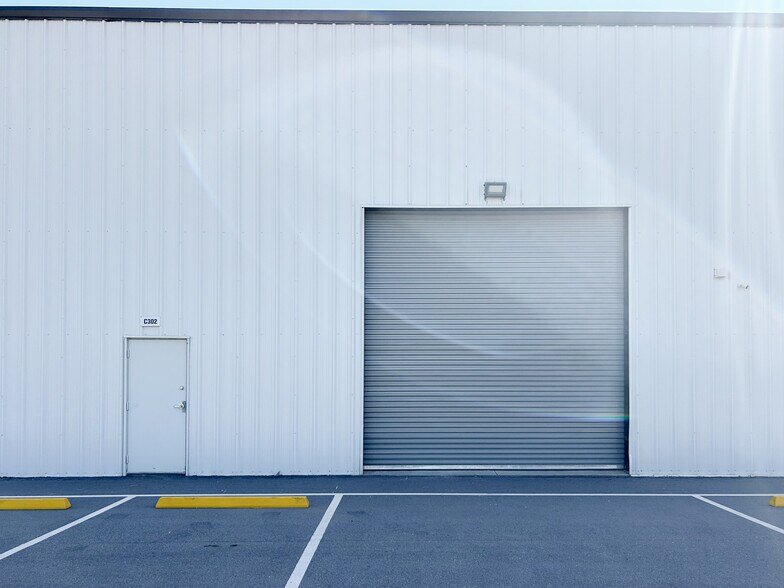 More Photos Of 5700 N Bryant, Oklahoma City Warehouse For Sale