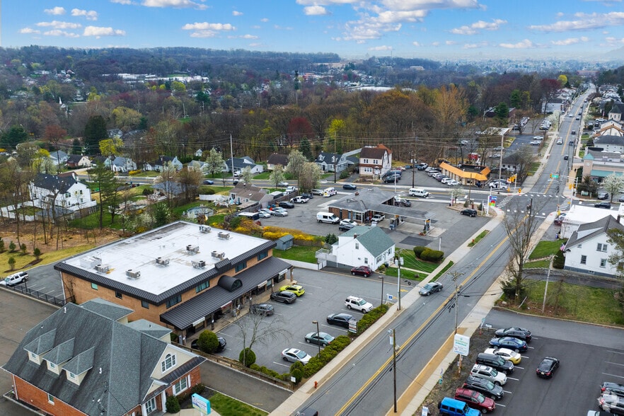 More Photos Of 886 Belmont Ave, North Haledon Storefront Retail Office For Lease