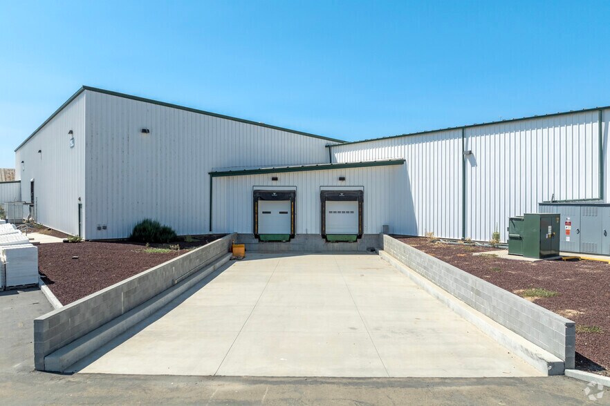 More Photos Of 1930 Lemon Ave, Patterson Food Processing For Sale