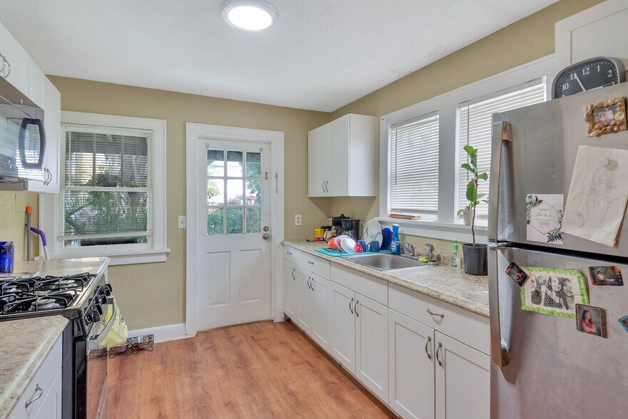 More Photos Of 329 N K St, Lake Worth Apartments For Sale
