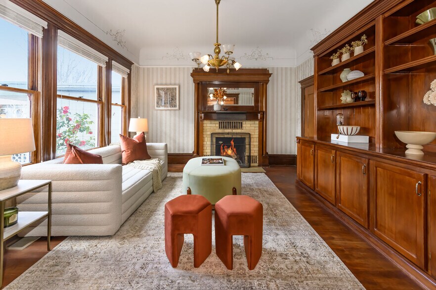 More Photos Of 8 Keller St, Petaluma Office Residential For Sale