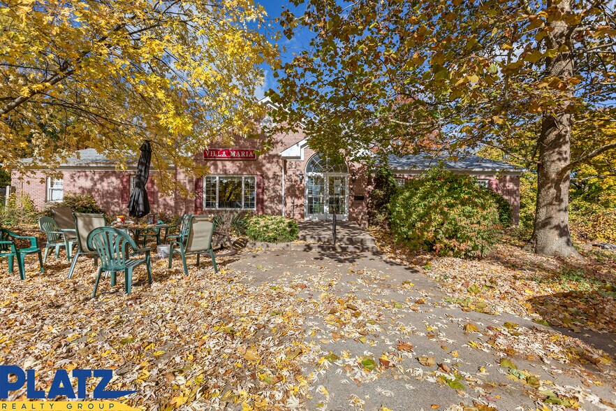 More Photos Of 122 E College St, Alliance Healthcare For Sale