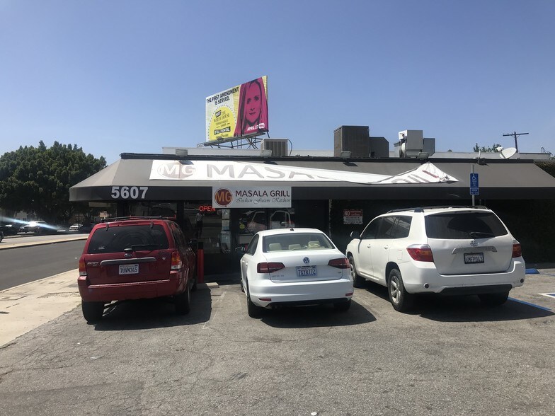 More Photos Of 5607 San Vicente Blvd, Los Angeles Restaurant For Lease