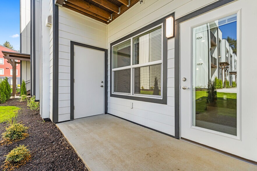 More Photos Of 7011 NE 126th St, Vancouver Apartments For Sale